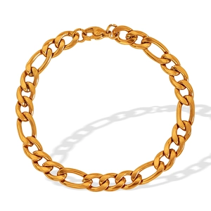 Minimalist gold Figaro chain bracelet in stainless steel with a secure lobster clasp