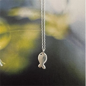 Small Fish Pendant Necklace 925 Sterling Silver Minimalist Animal Shape Dainty Jewelry For Women