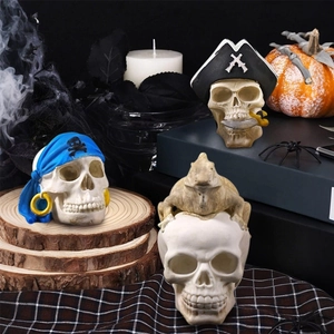 Lot de 3 crânes de pirate d'Halloween avec chapeau de pirate, bandana et crapaud