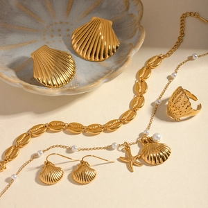Gold-plated stainless steel shell and starfish jewelry set with pearls and zircons