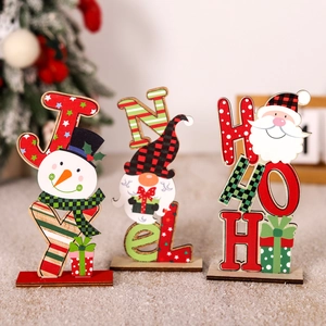 Set di decorazioni natalizie in legno con Babbo Natale, gnomo e pupazzo di neve festivi