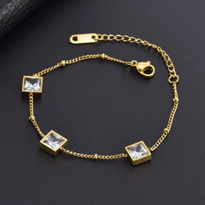 Collana in acciaio inossidabile dorato con zirconi quadrati e finitura oro 18K