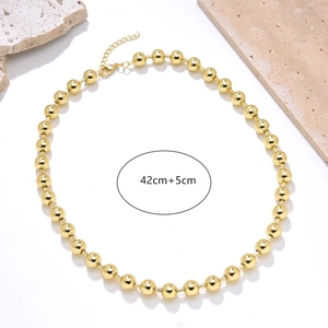Polished 18K gold beaded necklace with lobster clasp and adjustable 42cm plus 5cm chain