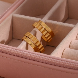 Fashionable gold stainless steel C-shaped double-layer gear hoop earrings on velvet box