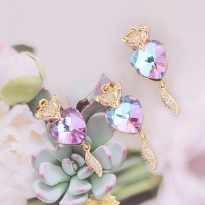 Fashion heart-shaped crystal fox pendant necklace with golden leaves and crystals