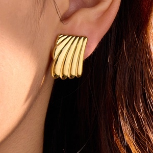 Stainless Steel Fan Textured Geometric Earrings For Women Vintage Gold Silver Plated Square Shell Pattern Stud Earrings Jewelry