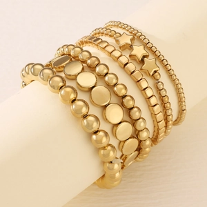 Set di braccialetti di perline dorate fatti a mano con ciondoli a stella