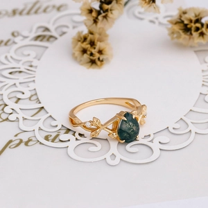 Moss agate teardrop ring in 925 sterling silver with vine leaves and zircon stones