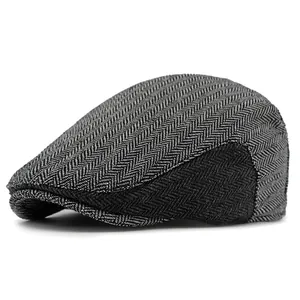 Retro graue Schiebermütze mit Fischgrätmuster, schwarzem Patchwork und flacher Krempe