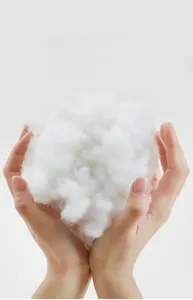 Detailaufnahme der hochelastischen flauschigen Daunenbaumwollfüllung für Haustierbetten