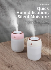 Dettaglio di umidificatori rosa e bianchi con nebbia ultra fine e finiture in oro rosa