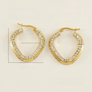 Detailed size specifications of gold-plated stainless steel heart hoop earrings with crystals