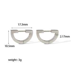 Detailed dimension guide showing 17.3mm length and weight of these geometric earrings