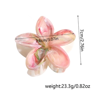 Size details of the flower claw clip in pink and green marble resin material