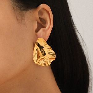 Modern 18k gold plated hammered stainless steel earrings with irregular rippled texture