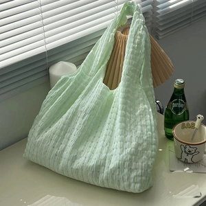 Light green pleated plaid shoulder bag, aesthetic crinkled tote bag for daily casual commute style.