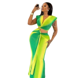 Green gradient two-piece dress set with V-neck sleeveless top and slimming maxi skirt