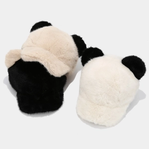 Berretto da baseball invernale in peluche con orecchie di panda in pelliccia sintetica