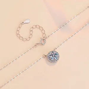 Elegante collana in argento sterling S925 con pendente in moissanite rotonda da 1 carato