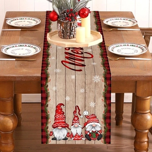 Runner da tavola natalizio con venature del legno e gnomi per decorazione festiva