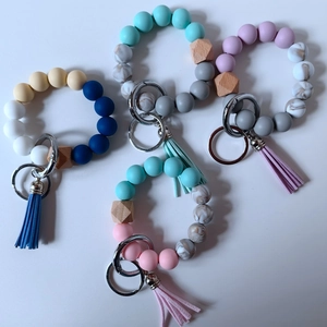 Food-grade silicone bead keychain bracelet with tassel and wood bead in four colors