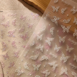 Autocollants Ongles Papillon 3D Relief Laser Holographique PET Décoration Manucure DIY Stickers Ongles Élégant Pour Femmes