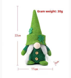 Detailed view of St. Patrick's Day gnome doll with size dimensions 22x11x5cm and 30g weight