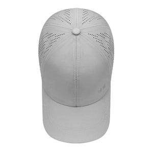 Graue schnelltrocknende Baseballkappe mit Laserperforation und reflektierendem US-Logo