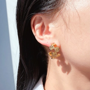 Vintage Gold Brass C-Shaped Hoop Earrings With 925 Sterling Silver Earring Post Portrait Relief Coin Earrings For Women Jewelry
