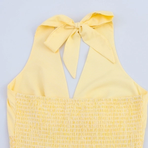 Robe dos nu à rayures jaunes pour femme avec taille élastique et design d'été frais