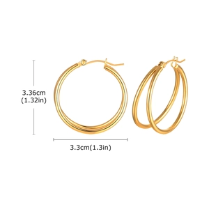 Detailed product dimensions of golden twisted hoop earrings with side view and measurements