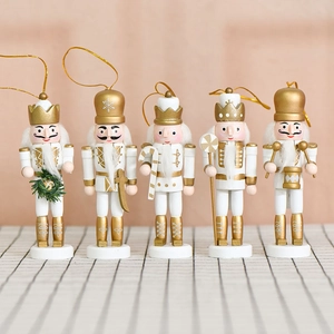 Nutcracker Soldier Puppets Wooden Decorative Hanging Figures Traditional British Style Christmas Tree Home Festive Ornaments
