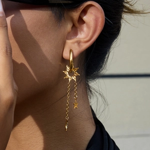 Boucles d'Oreilles Créoles en Acier Inoxydable Gland Étoile Lune Soleil pour Femmes Plaqué Or Bijoux avec Zircon
