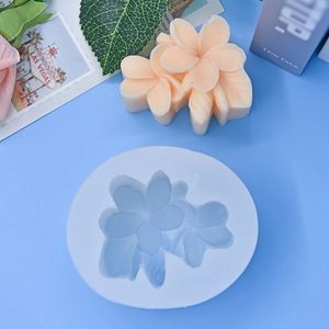 Moule en silicone en forme de frangipanier pour pâtisserie DIY avec des détails de pétales