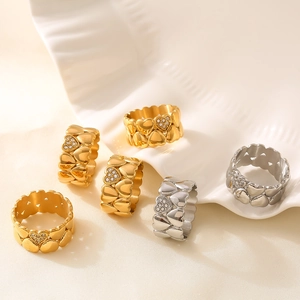 Vintage 18K gold plated stainless steel heart rings with sparkling crystals for women