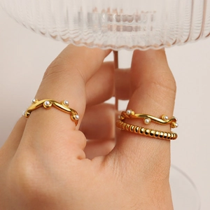 French style 18K gold plated titanium steel rings with wave pattern and pearls