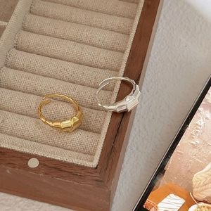 Minimalist 925 sterling silver irregular pleated open ring in gold and silver finish