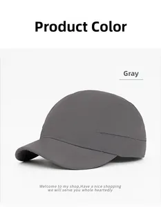 Dettaglio del cappello baseball a 5 pannelli in grigio scuro con cuciture rifinite