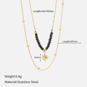 Detail der doppellagigen 18k Edelstahlkette mit schwarzen Perlen und Sternanhänger