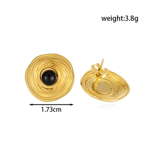Vintage gold textured round stud earrings with black onyx center weighing 3.8g