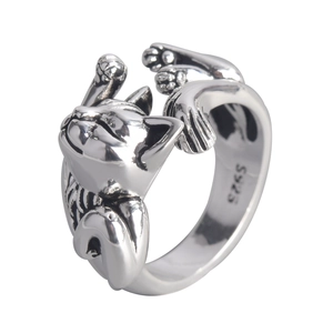 Vintage 925 sterling silver cat ring featuring adjustable open band with pet totem