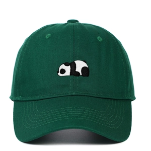 Berretto da baseball verde scuro con ricamo a panda in cotone twill di qualità