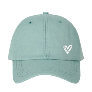 Casquette de baseball en coton vert menthe avec broderie cœur blanc et œillets