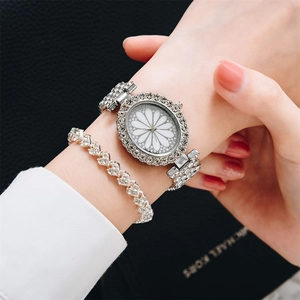 Luxury silver ladies watch and bracelet set with rhinestones and daisy flower dial