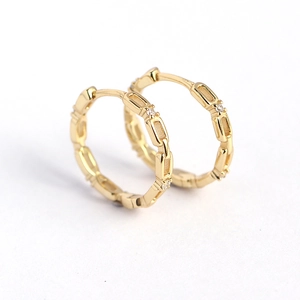 S925 silver geometric chain hoop earrings with gold finish and sparkling small diamonds