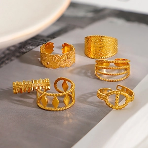 6-piece gold-plated stainless steel ring set with assorted textures for women