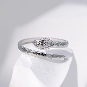 Adjustable silver snake open ring in stainless steel with detailed scale texture