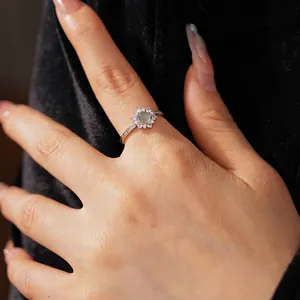 Vintage silver flower ring with zircon sunflower design on index finger for women