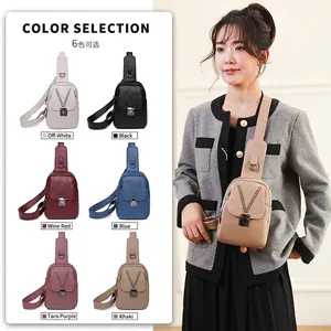Sac de poitrine minimaliste en cuir pour femme en six couleurs avec détails élégants en V