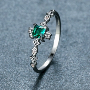 Women Vintage Copper Zirconia Ring Elegant Square Cut Inlaid Geometric White Gold Plated Fashion Finger Jewelry Party Gift